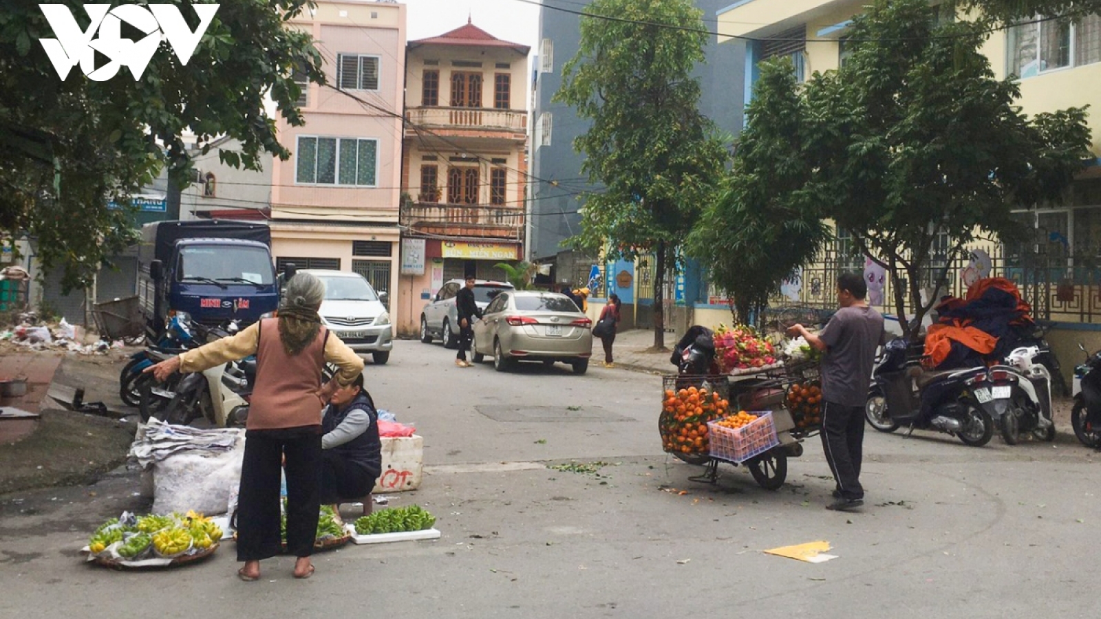 Công an quận Hà Đông phản hồi sau bài viết "Bát nháo chợ cóc ở Hà Đông"