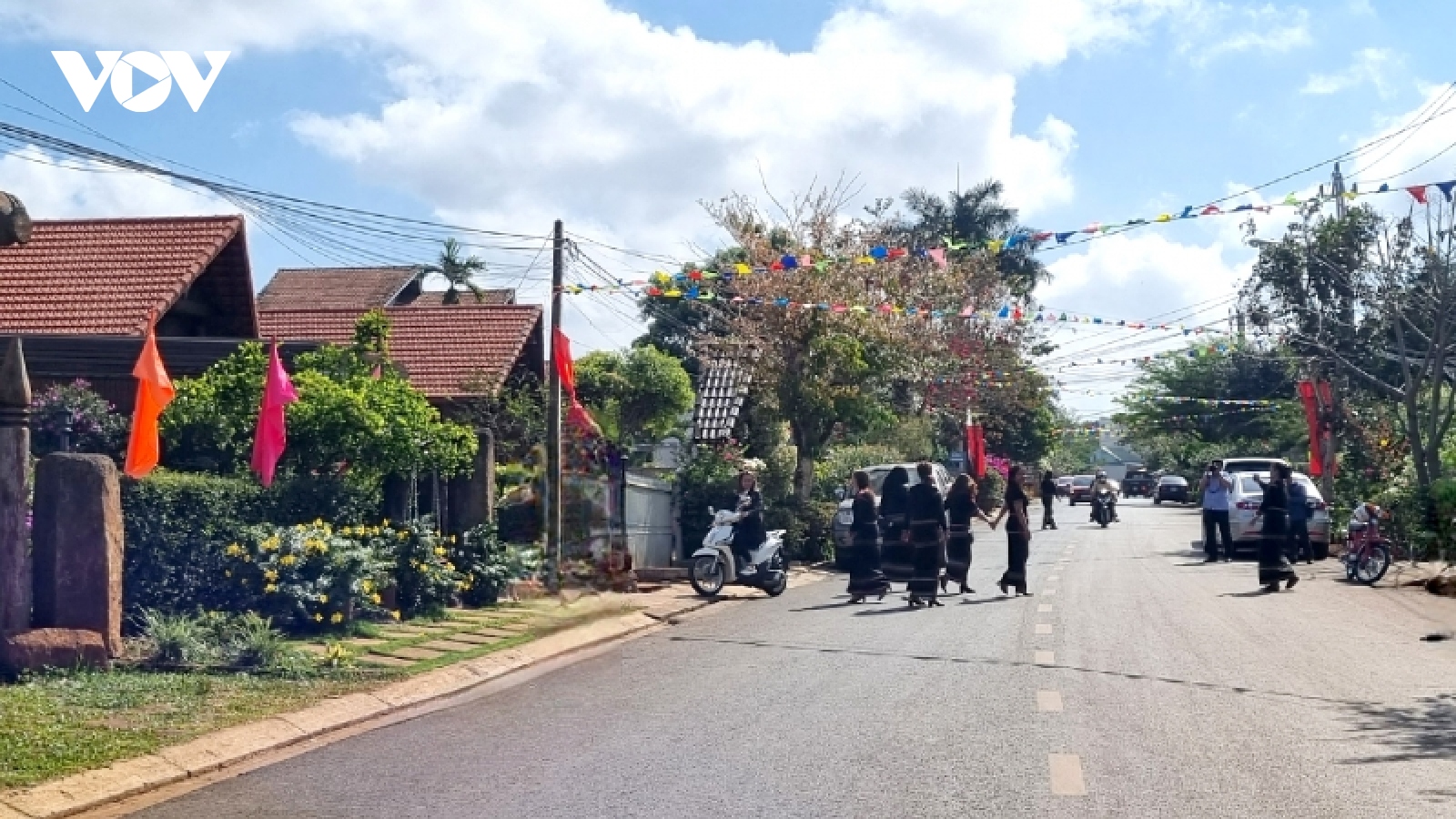 Buôn làng rộn ràng cùng Lễ hội cà phê ở Đắk Lắk