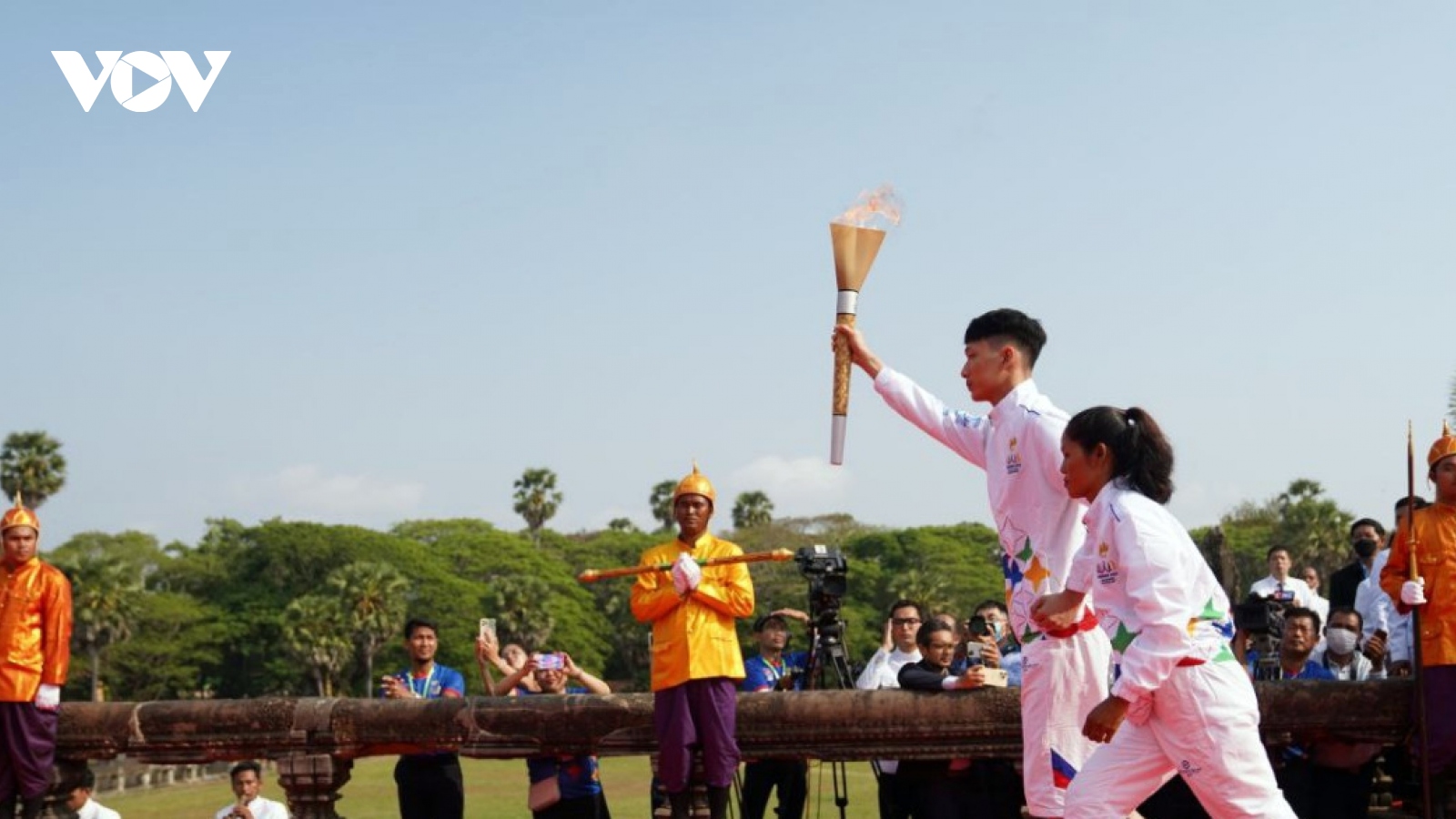 Thiêng liêng nghi lễ xin lửa và rước đuốc  SEA Games 32 tại Campuchia