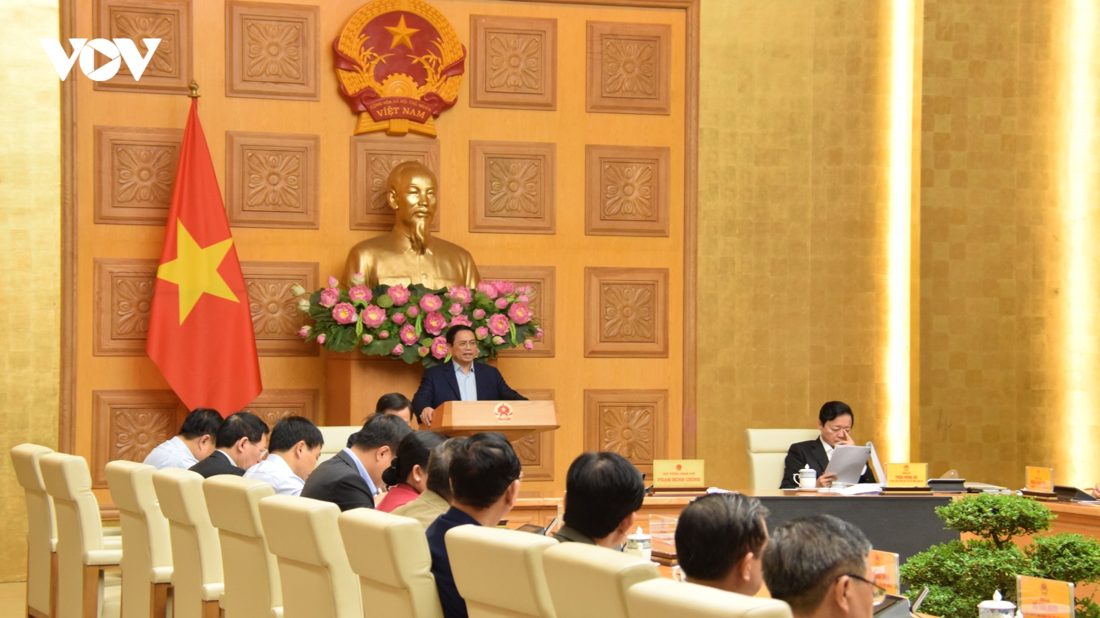 Thủ tướng: Làm đường cao tốc thì làm luôn một thể, đỡ tốn kém