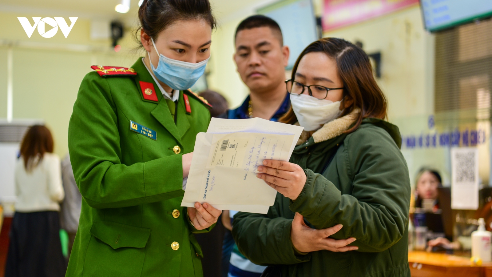 Làm hộ chiếu gắn chíp điện tử tuyệt đối không nhờ người lạ, dịch vụ khai hộ