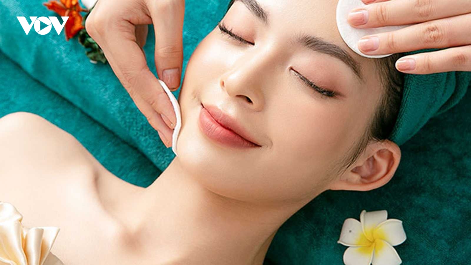 Bí quyết "đánh bay" mỡ thừa trên mặt