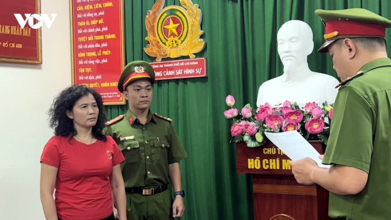 Tạm đình chỉ tư cách luật sư đối với bà Đặng Thị Hàn Ni