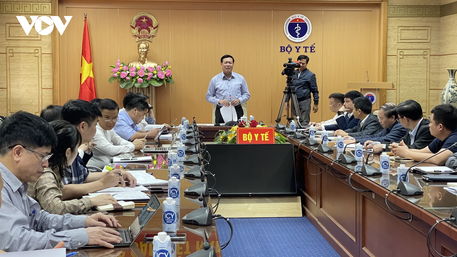 Bộ Y tế hướng dẫn thực hiện những điểm mới về mua thuốc, vật tư y tế