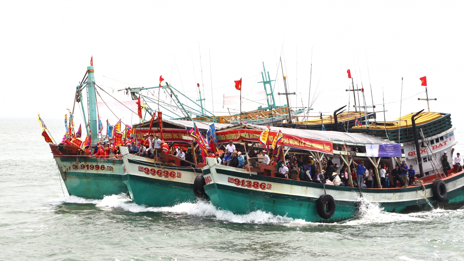 Tưng bừng Lễ hội “Nghinh Ông” Cà Mau