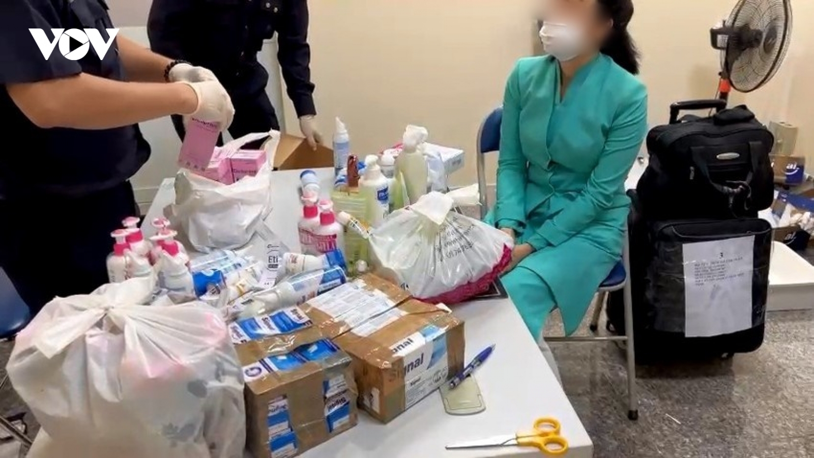Nóng 24h: Diễn biến mới vụ 4 nữ tiếp viên hàng không mang ma túy