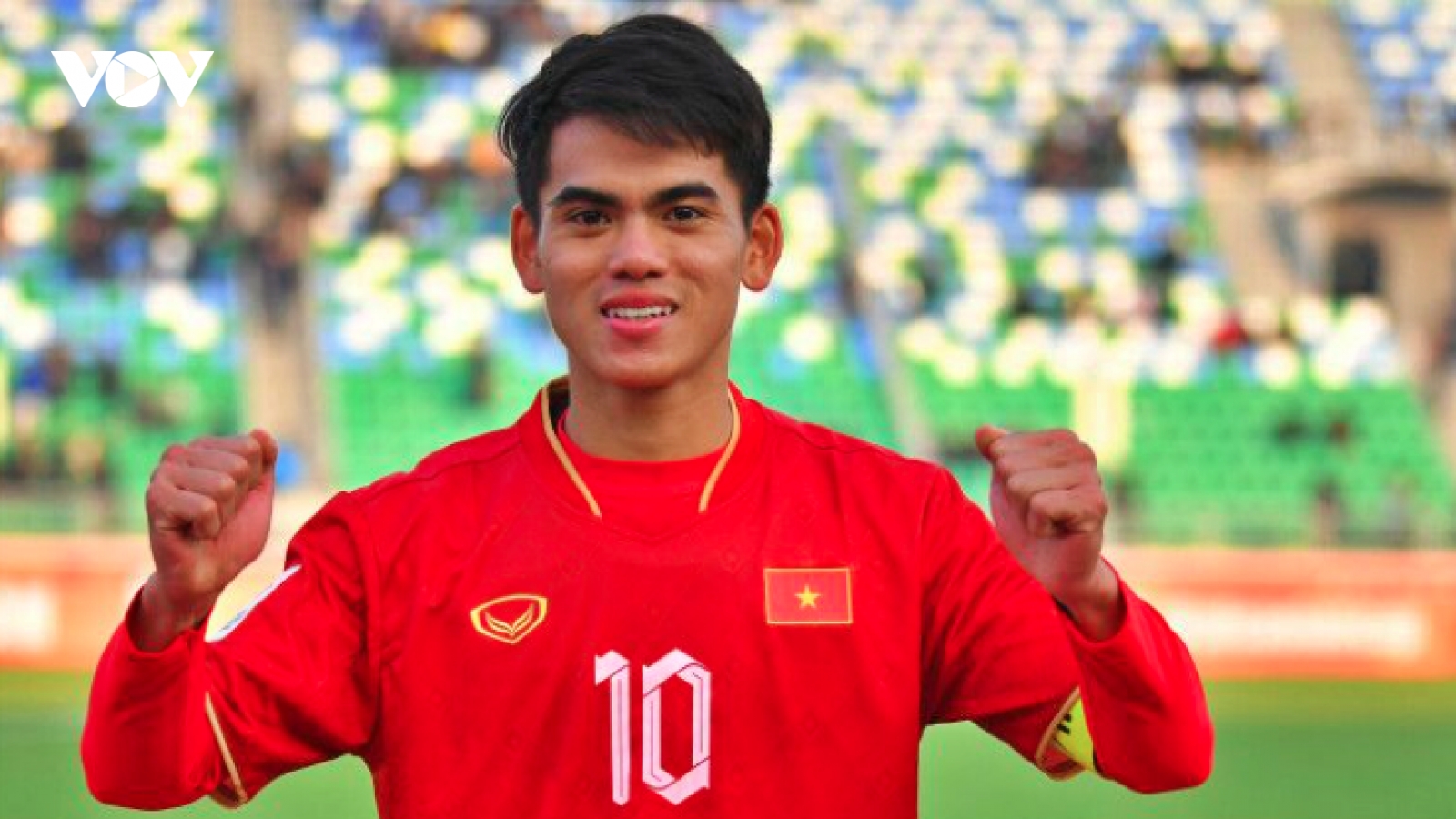 Khuất Văn Khang kêu gọi U20 Việt Nam giữ đôi chân trên mặt đất