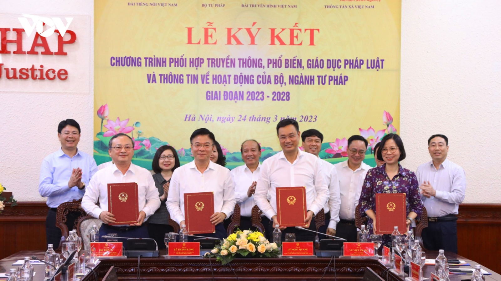 Bộ Tư pháp hợp tác truyền thông với VOV, VTV, TTXVN