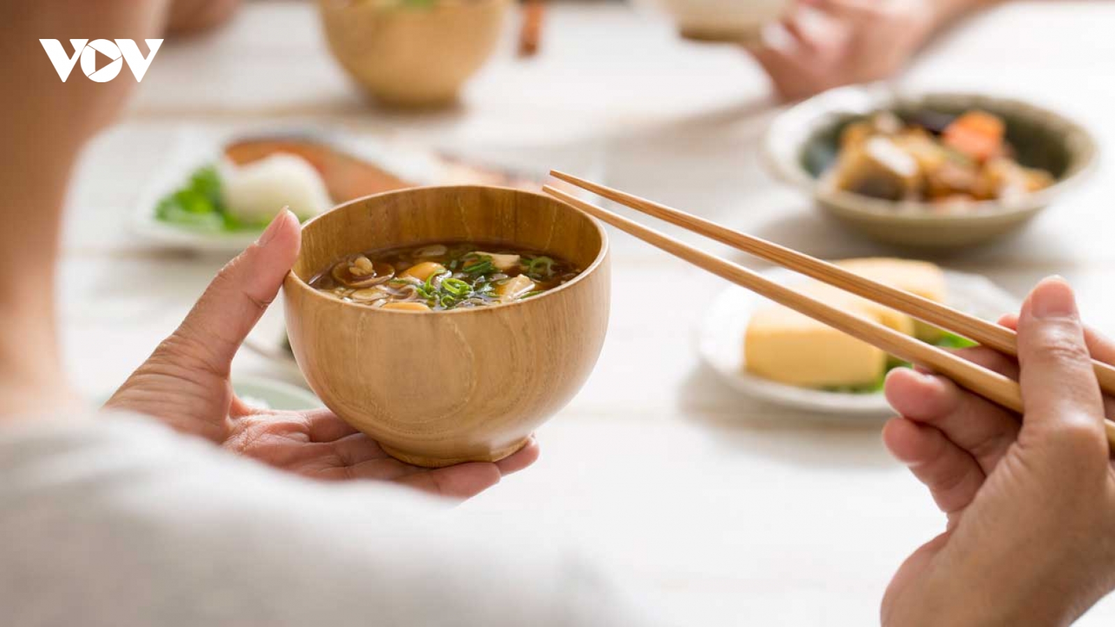Ăn gì vào buổi tối để không tăng cân?