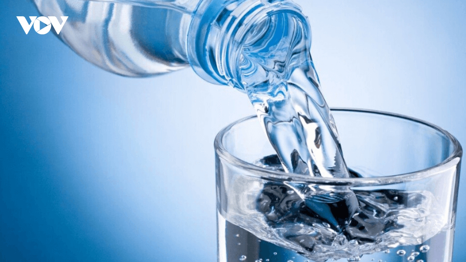 Uống nước vào sáng sớm có tác dụng gì?