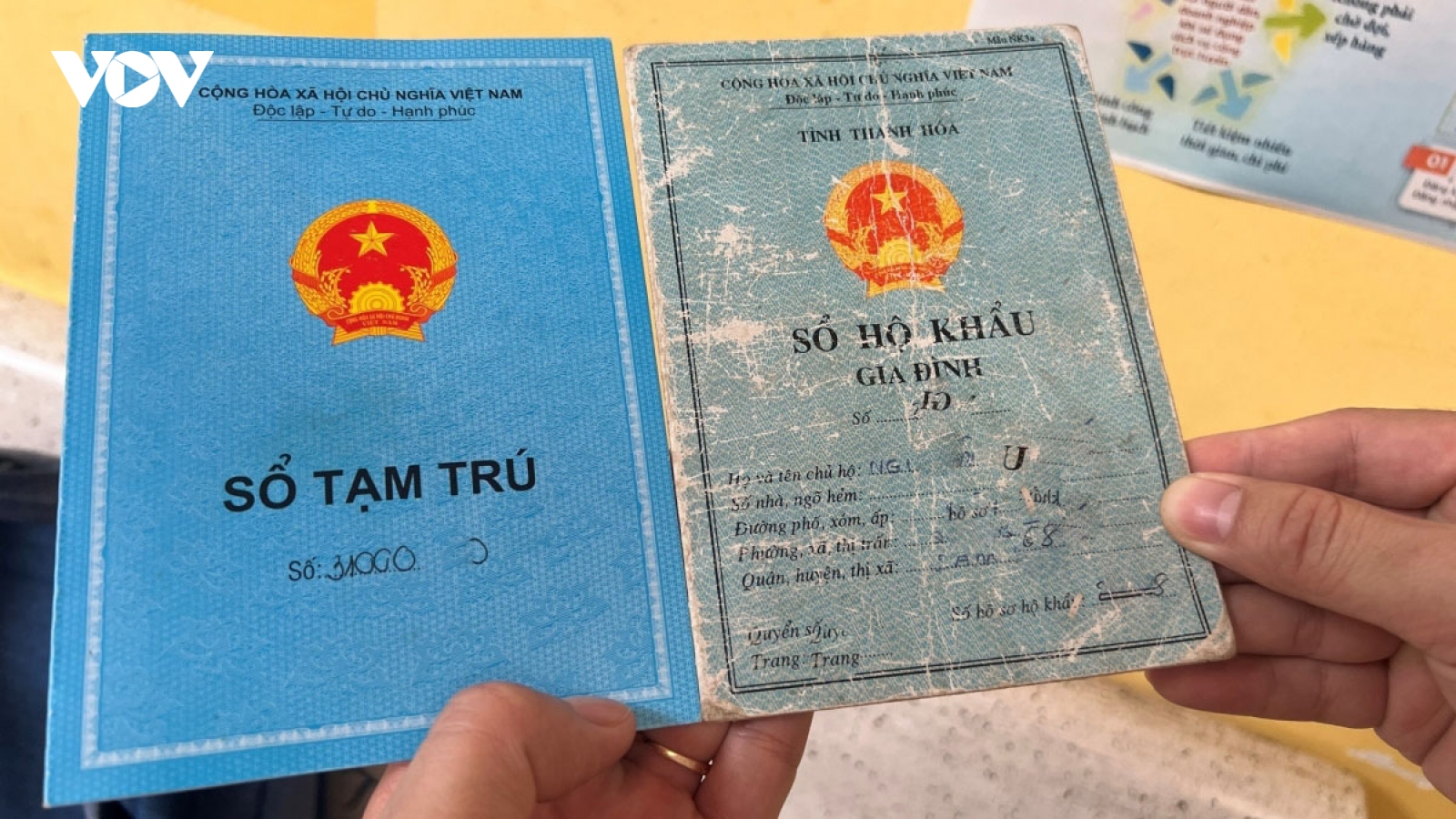 Kiểm tra các vướng mắc ở địa phương liên quan bỏ sổ hộ khẩu giấy