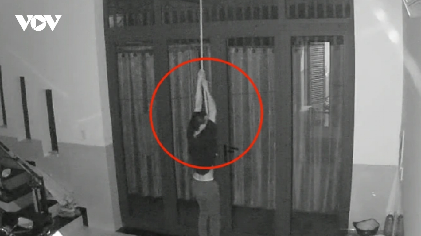 Bắt giữ đối tượng đột nhập vào nhà dân trộm cắp nhiều tài sản