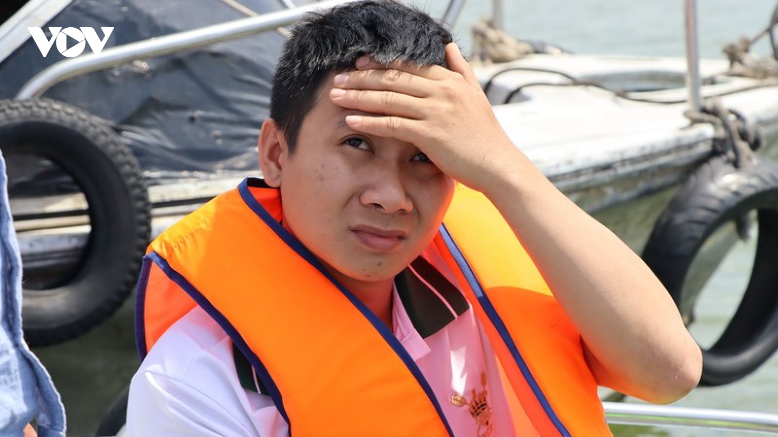 Khởi tố thuyền trưởng vụ thuyền chở khách lật trên sông Đồng Nai