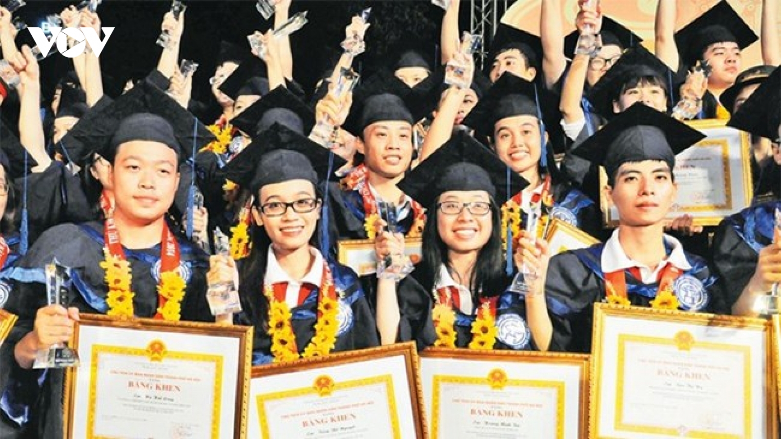 Phát hiện, thu hút, trọng dụng nhân tài: Vì sao chưa hiệu quả?