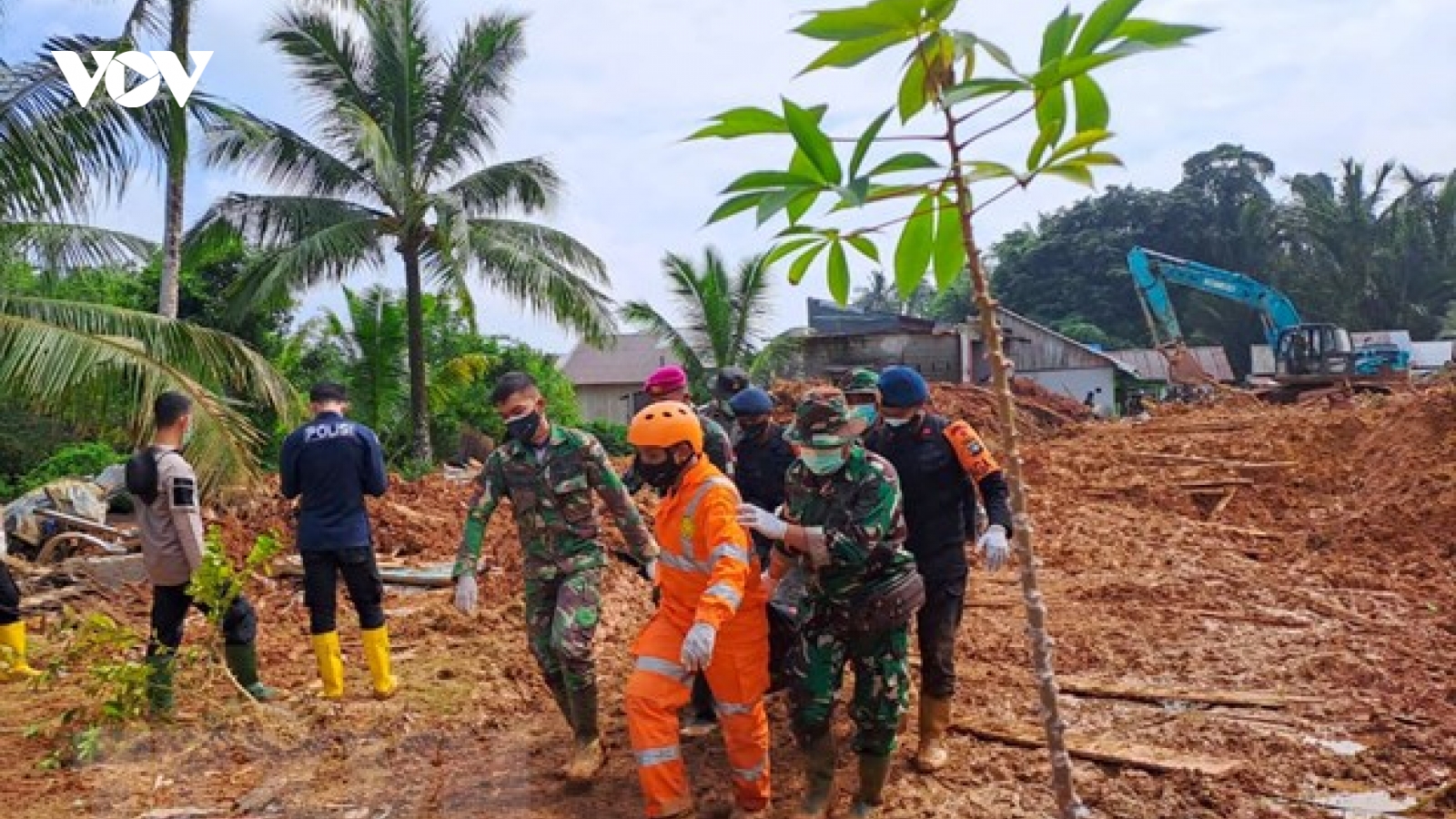 Số người chết do lở đất ở Indonesia tăng lên gần 40 người