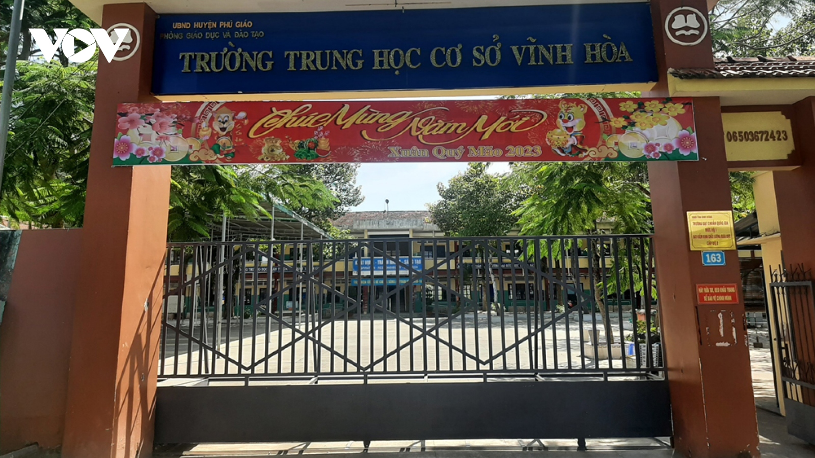 Bình Dương: Giáo viên “tố” hiệu phó không làm vẫn nhận lương