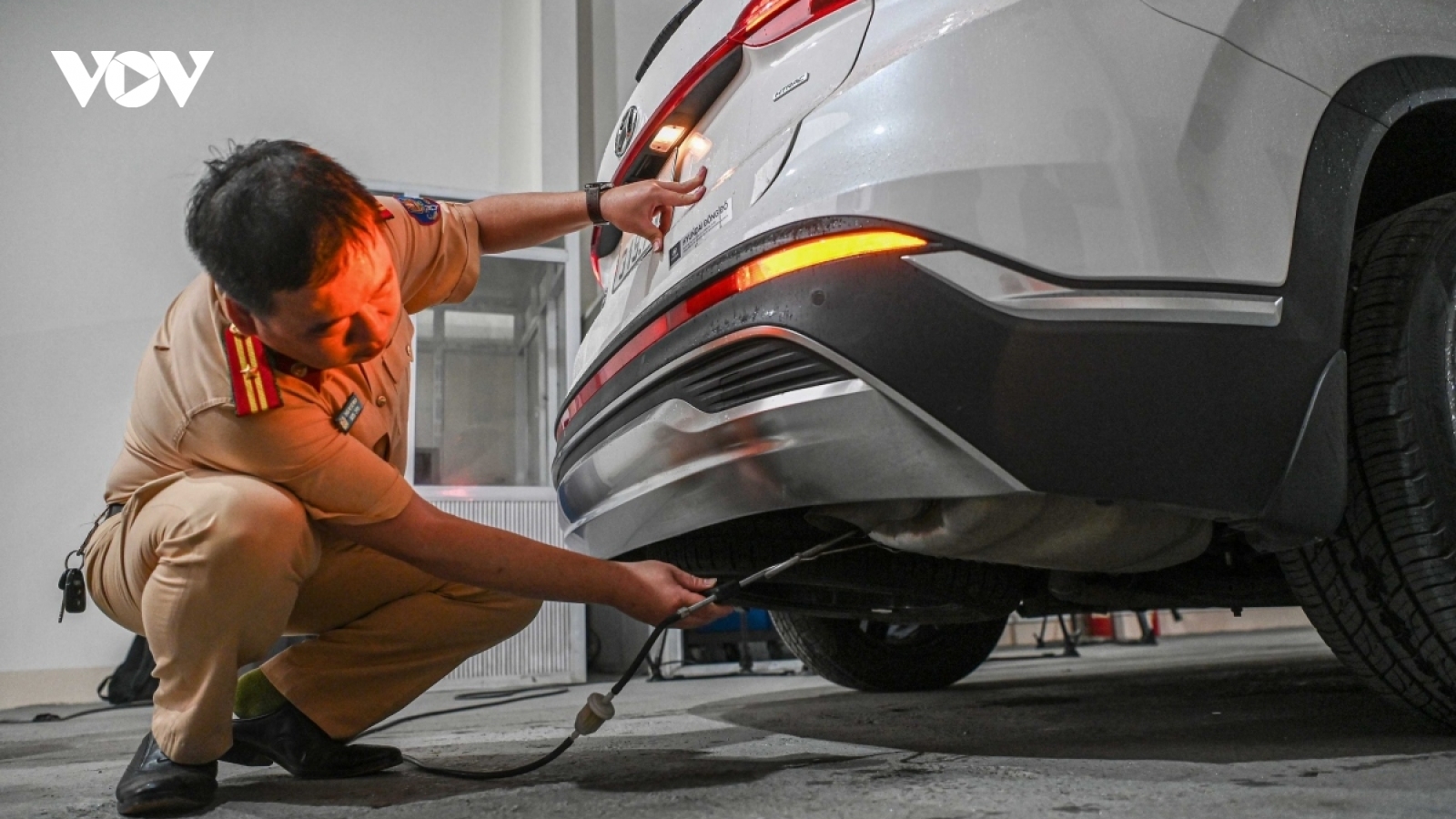 Trong 20 ngày, CSGT hỗ trợ đăng kiểm cho hơn 35.000 phương tiện