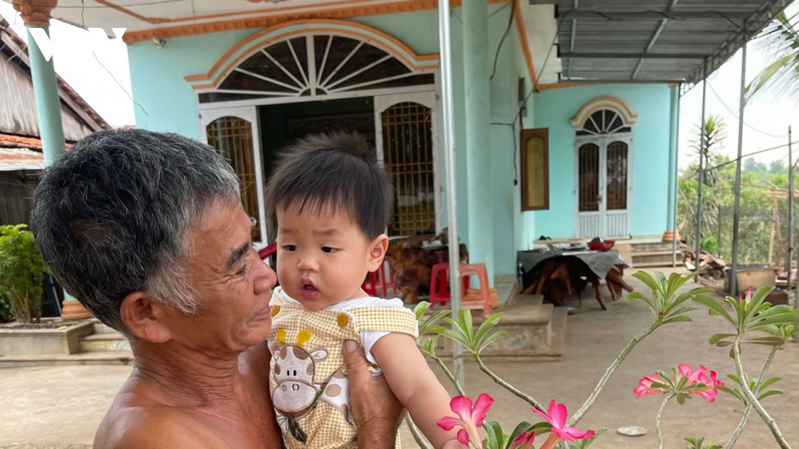 Lão nông ở Bình Phước hiến đất trị giá 20 tỷ đồng làm đường