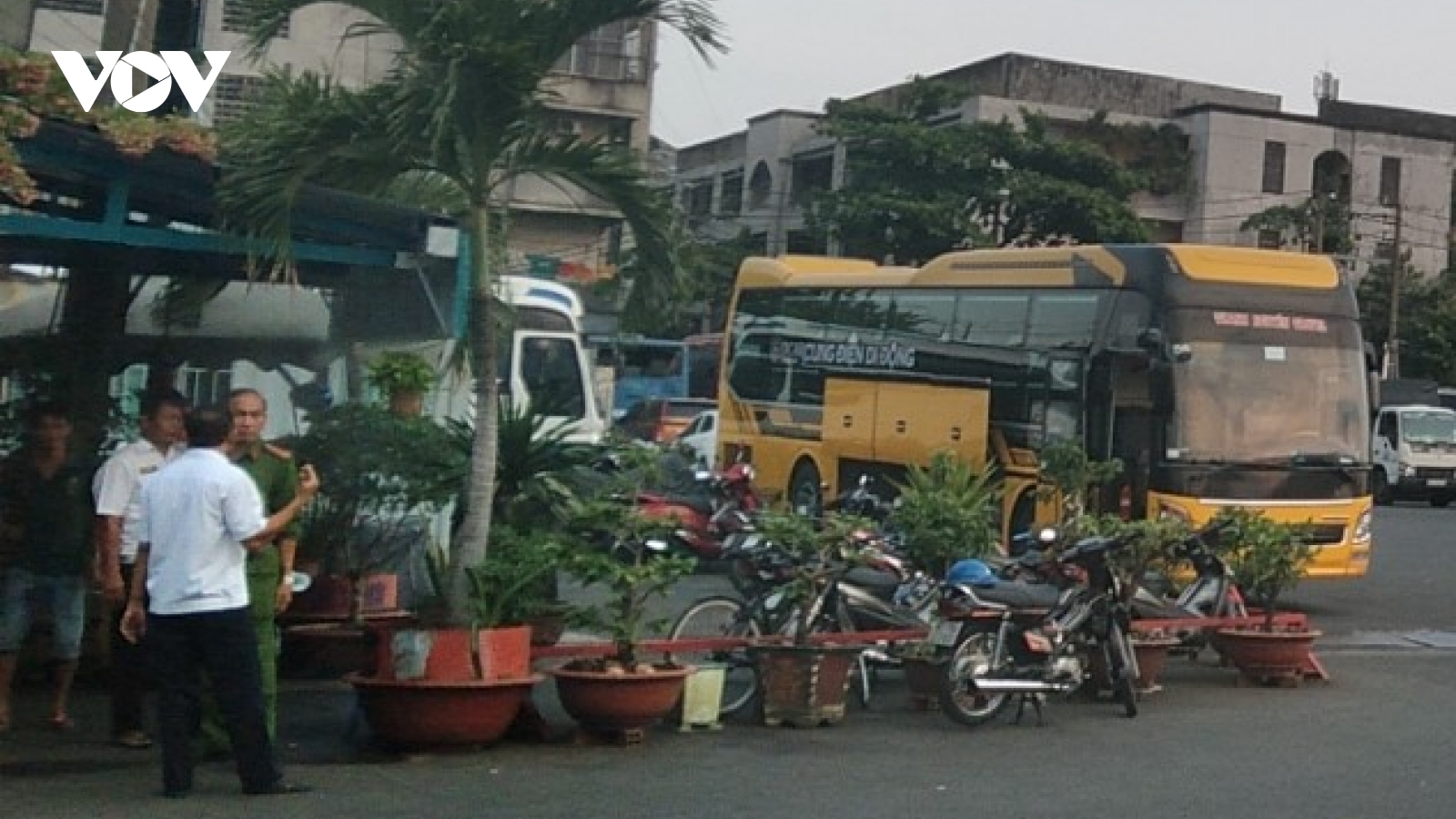 Công an TP.HCM khám xét Trung tâm đăng kiểm 50 – 02S