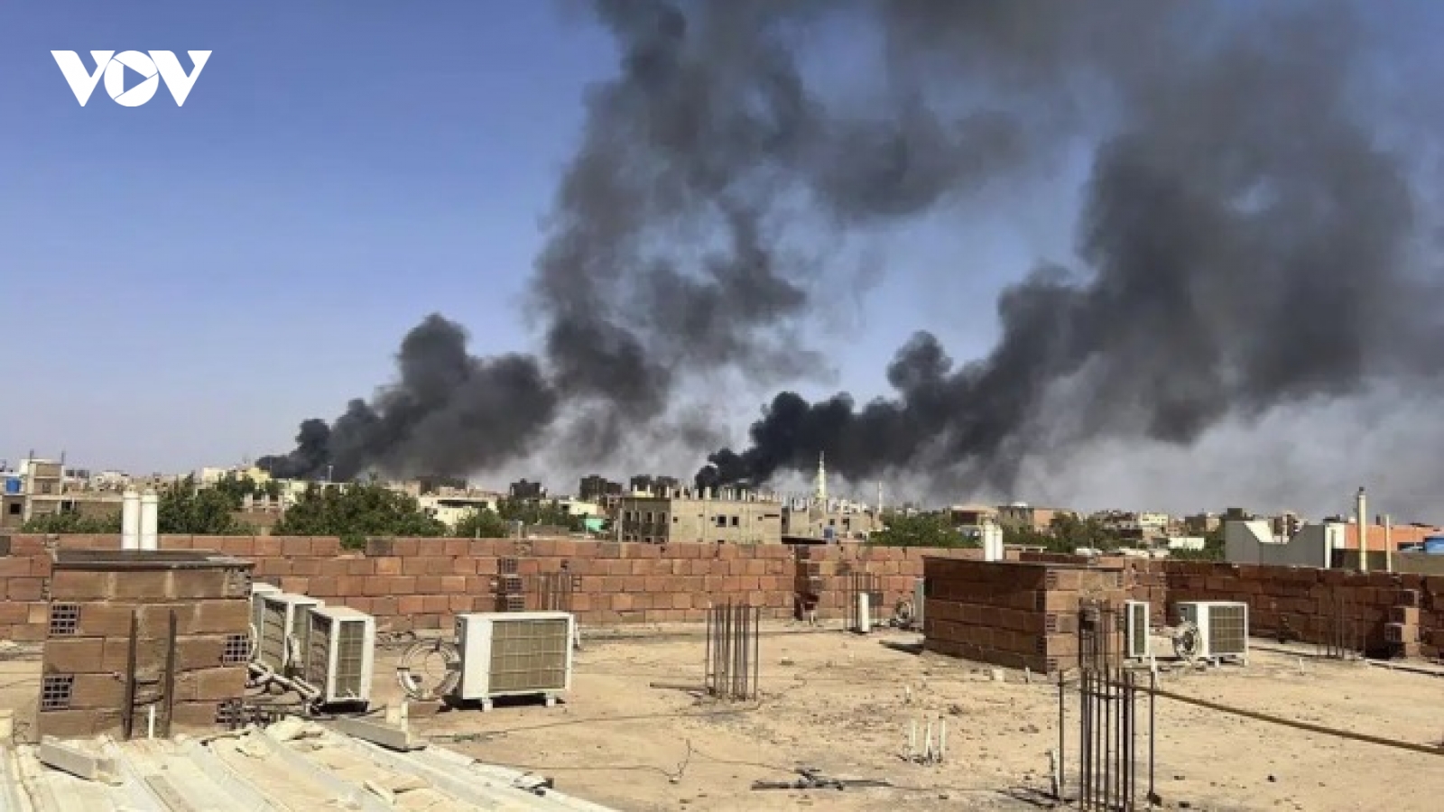 Trung Quốc sơ tán công dân khỏi Sudan