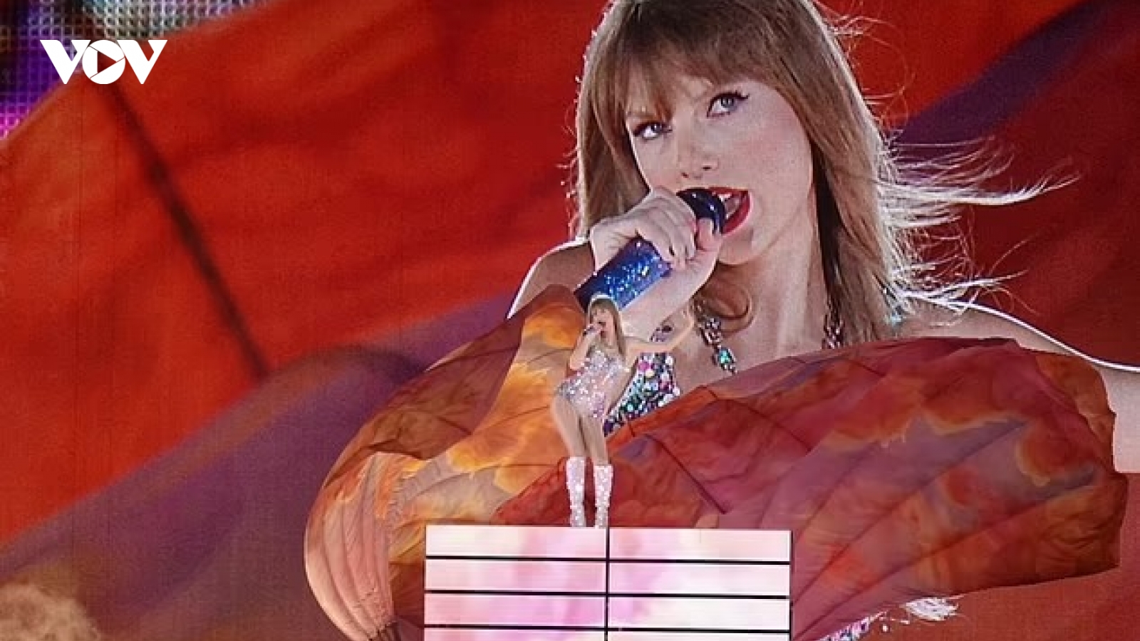Taylor Swift trở lại sân khấu sau chia tay bạn trai Joe Alwyn