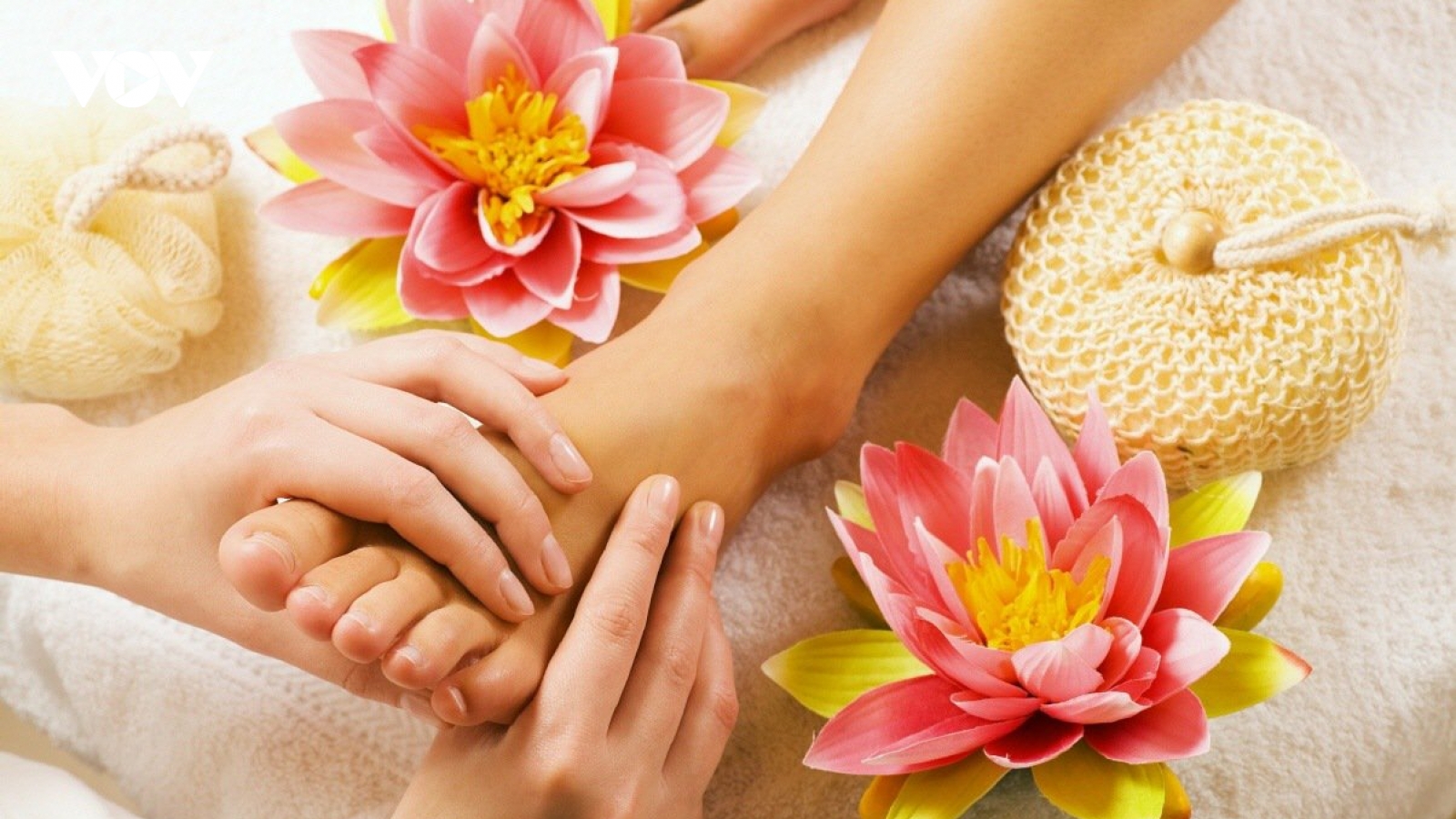 Lợi ích của việc massage chân trước khi ngủ