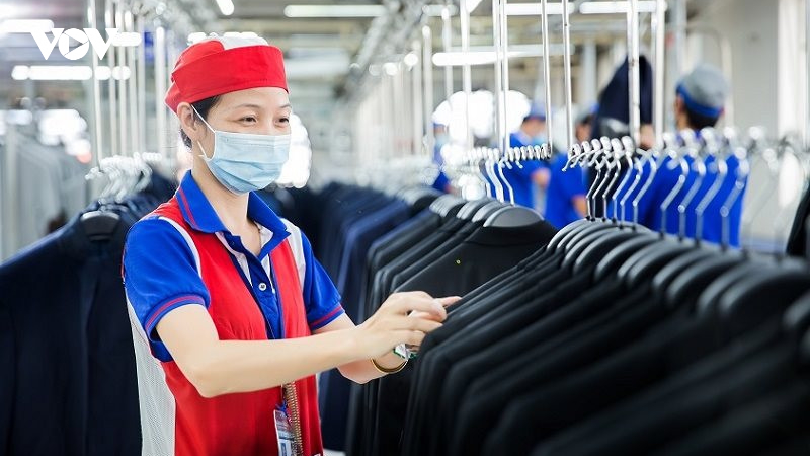Doanh nghiệp đa dạng sản phẩm, mở rộng thị trường để vượt khó