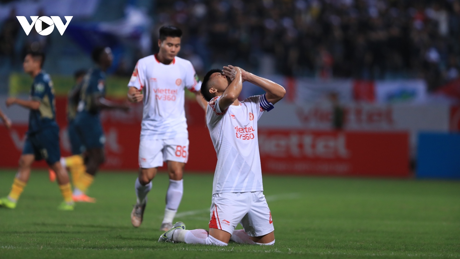 Tiến Dũng, Quốc Việt và những cảm xúc mãnh liệt trong ngày HAGL đè bẹp Viettel FC