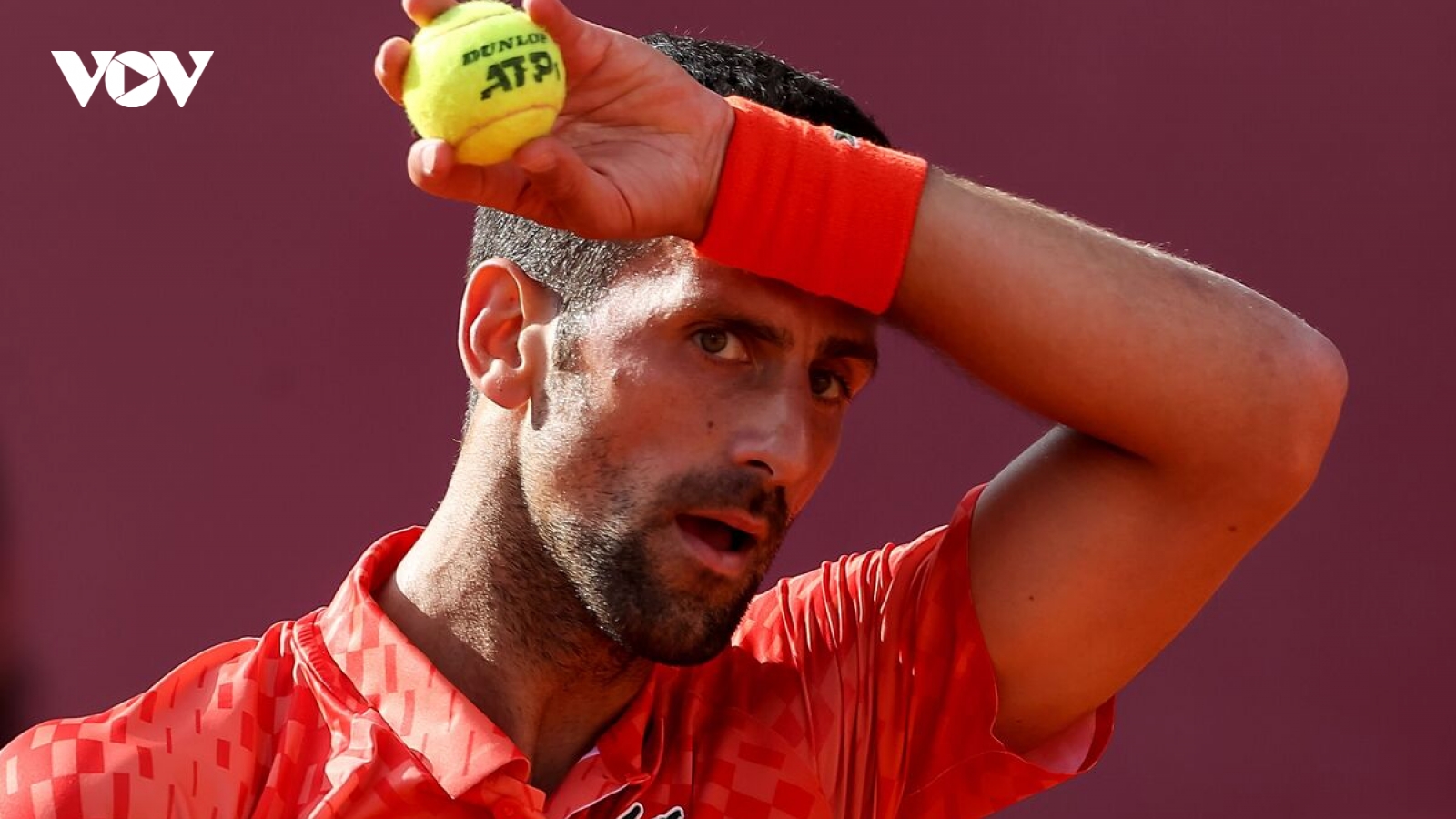 Djokovic tiếp tục phong độ tệ hại ở mặt sân đất nện