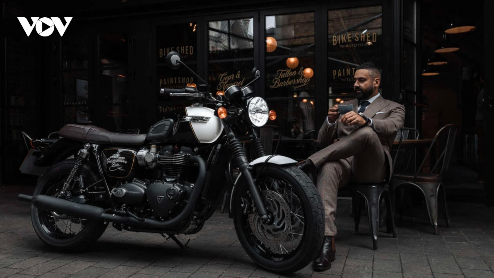 Triumph trình làng phiên bản Bonneville T120 Black DGR Edition