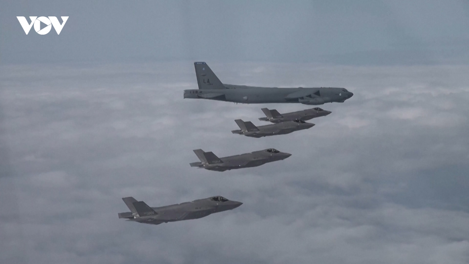Mỹ điều B-52 tập trận cùng F-35 của Hàn Quốc sau khi Triều Tiên thử tên lửa