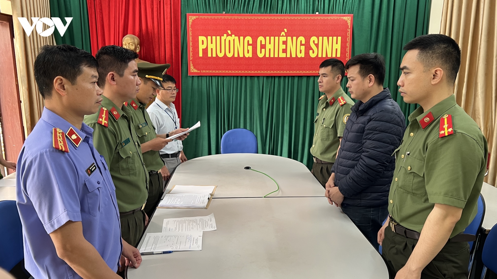 Khởi tố đối tượng tổ chức cho người khác ở lại Việt Nam trái phép