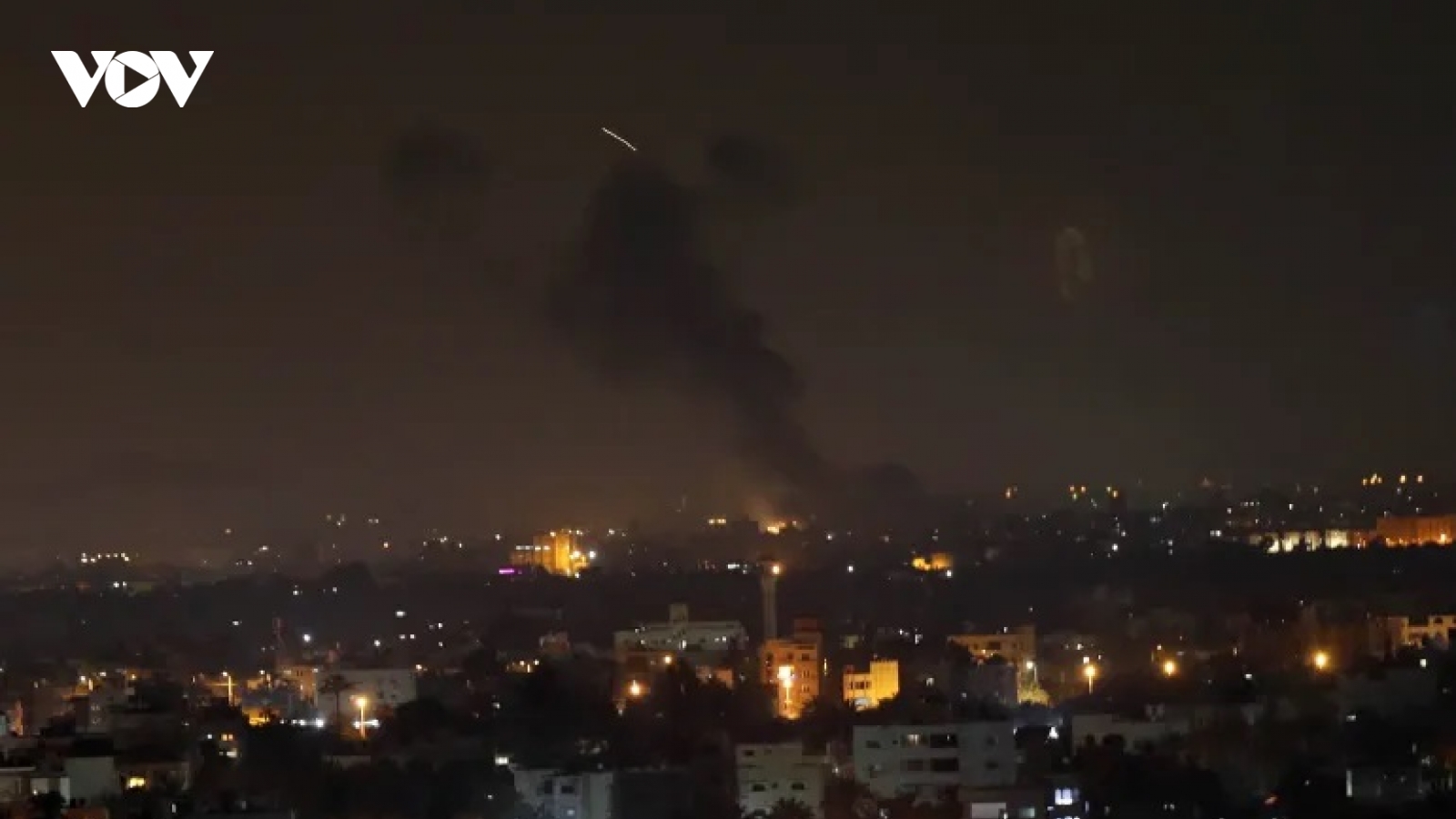Israel không kích dải Gaza, nguy cơ xung đột lan rộng
