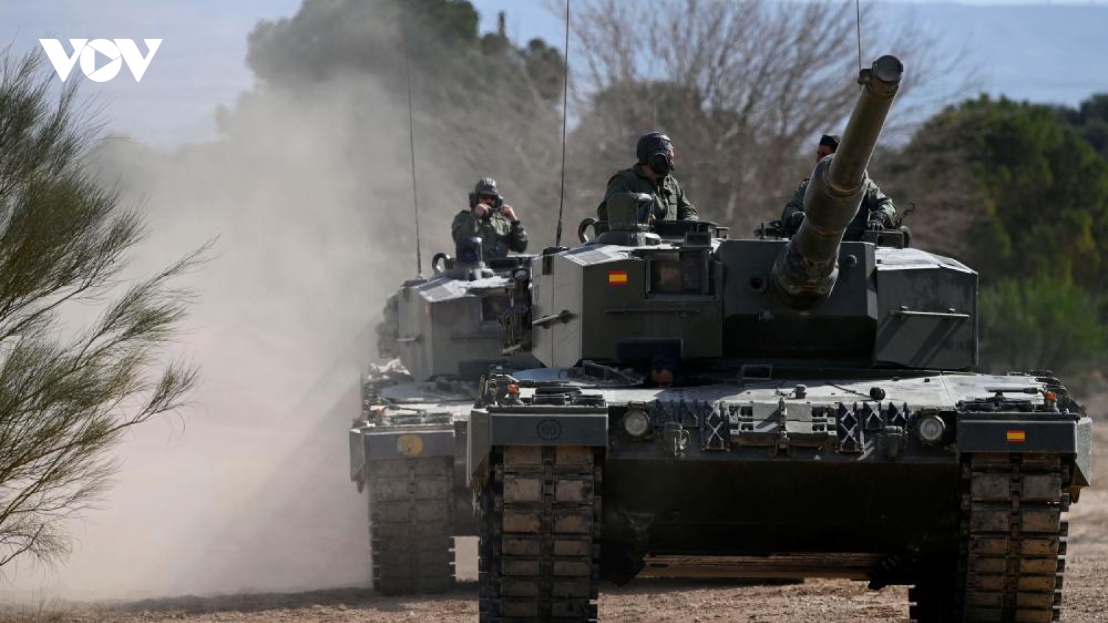 NATO cung cấp cho Ukraine 98% vũ khí đã cam kết