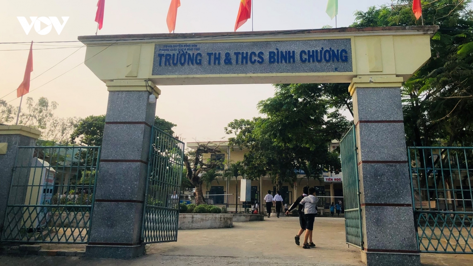 Đề nghị Hiệu trưởng ở Quảng Ngãi bạo hành vợ báo cáo giải trình
