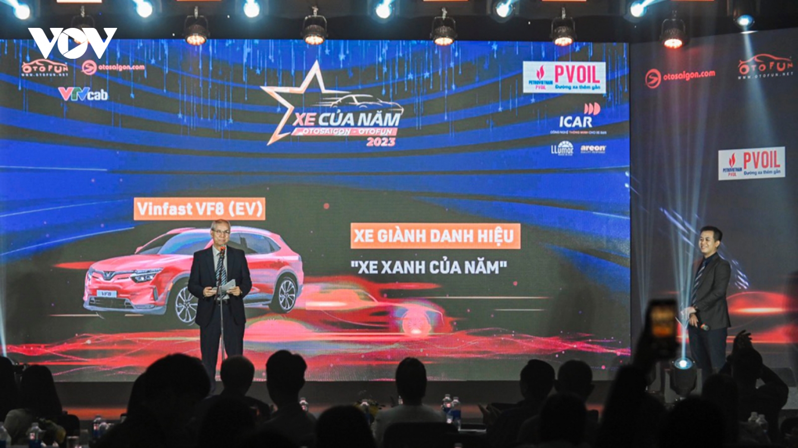 VinFast VF 8 được vinh danh Xe xanh của năm 2023