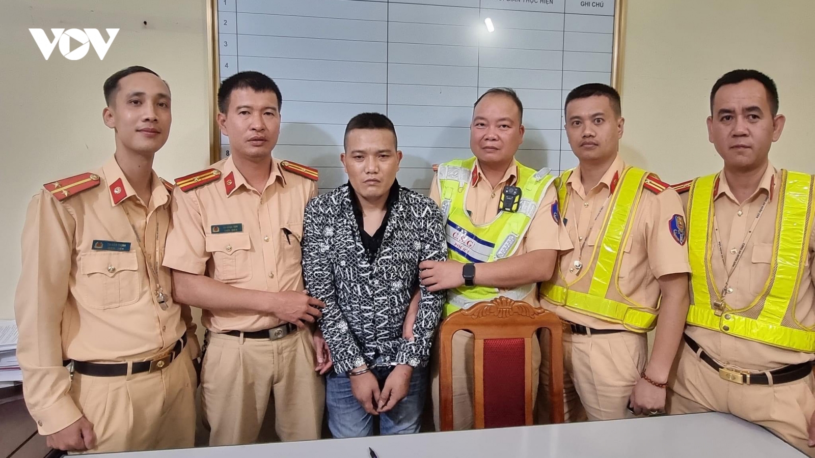Tông xe vào CSGT hòng thoát thân khi “ôm” ma túy đi bán kiếm lời