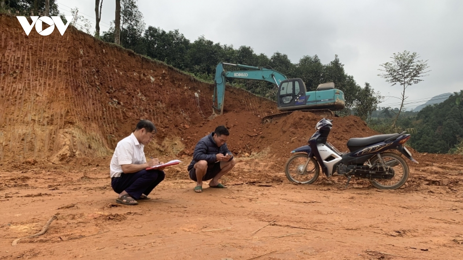 Ngang nhiên san gạt đất trái phép ở Đại Sơn, Yên Bái