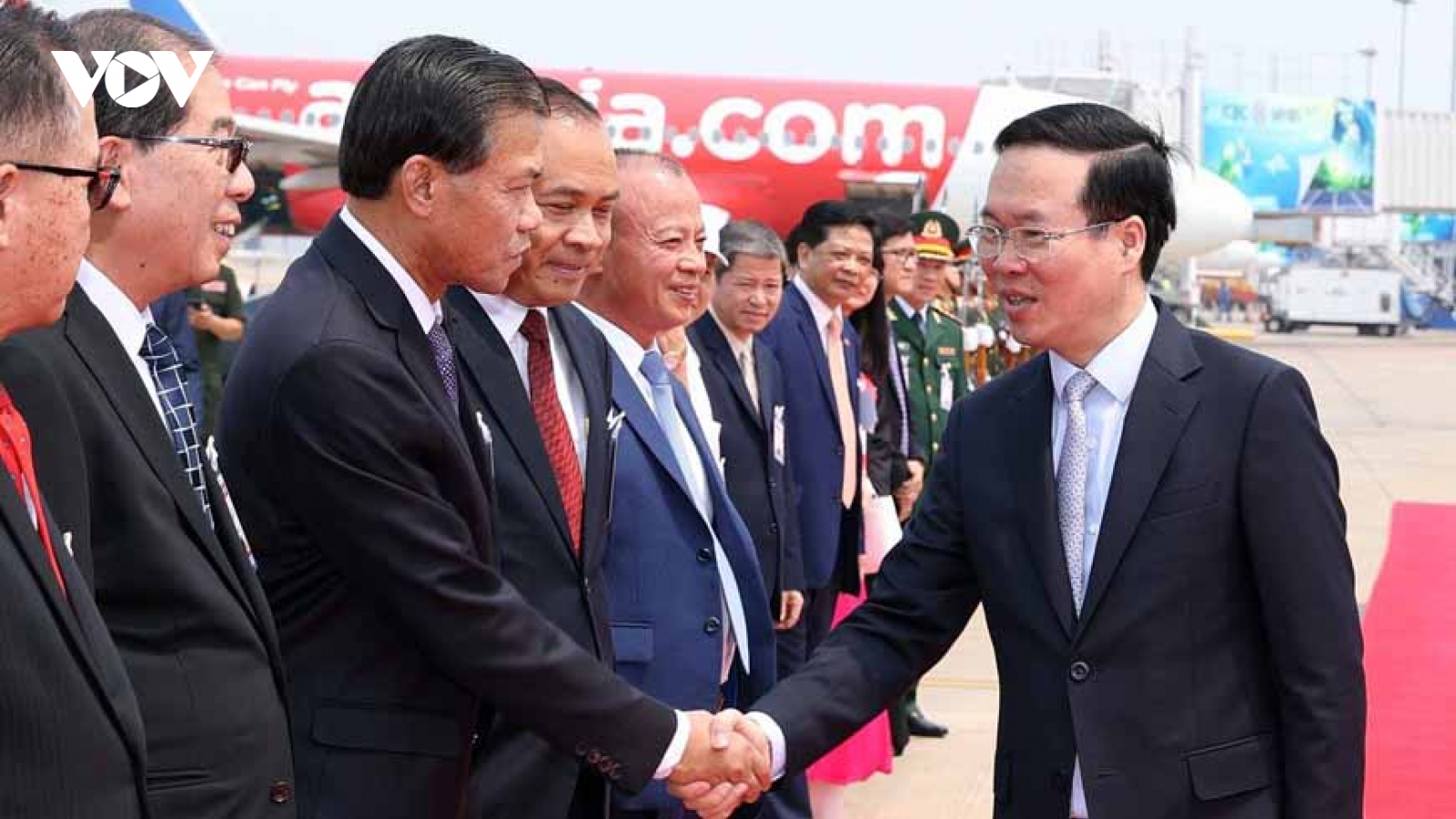 Chủ tịch nước kết thúc gần 20 hoạt động trong chuyến thăm chính thức CHDCND Lào