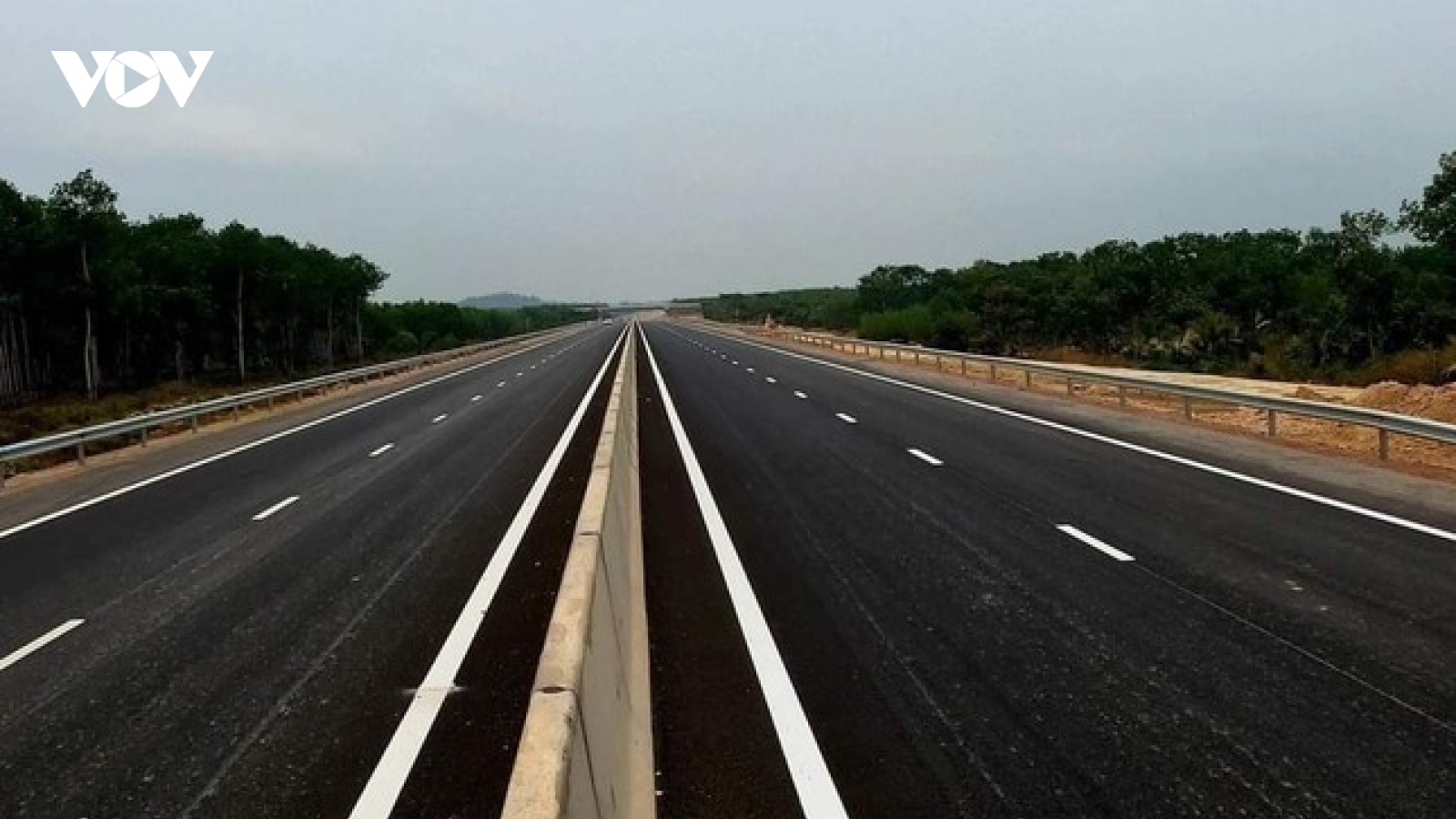 Tài xế nên biết điều này khi đi trên 3 cao tốc của dự án Bắc-Nam thông xe dịp 30/4