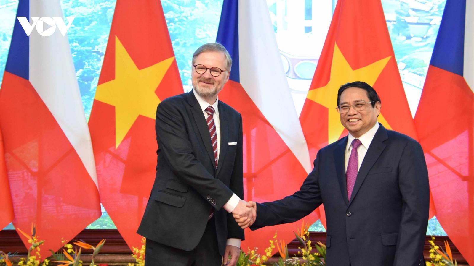 Thủ tướng Phạm Minh Chính chủ trì lễ đón Thủ tướng Cộng hòa Séc Petr Fiala