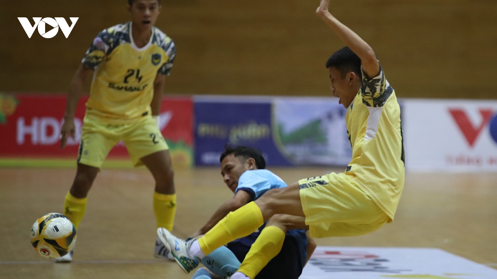 Kết quả Futsal HDBank VĐQG 2023: ĐKVĐ Sahako thất bại trong trận đấu ''điên rồ''