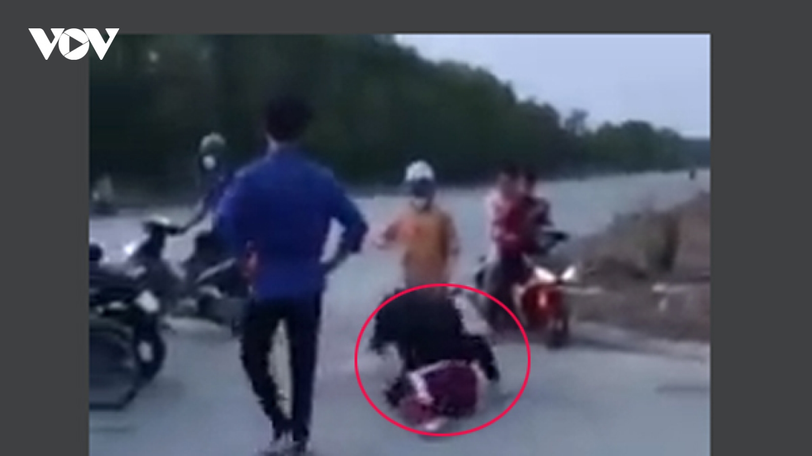 Liên tiếp xảy ra hai vụ học sinh đánh nhau ở Bình Dương và Bình Phước