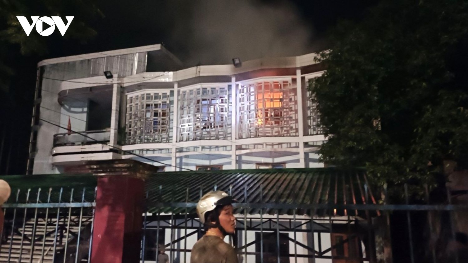 Cháy trụ sở Phòng Giáo dục huyện Trà Bồng (Quảng Ngãi) thiêu rụi nhiều tài liệu