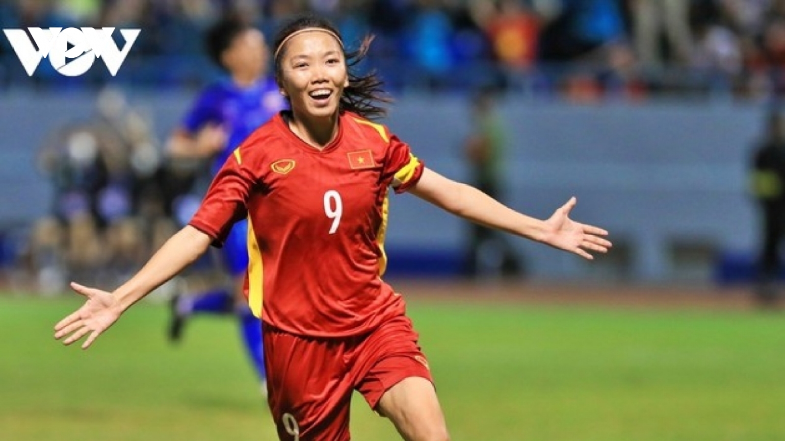 Huỳnh Như về nước, ĐT nữ Việt Nam “đội mưa” tập luyện cho SEA Games 32