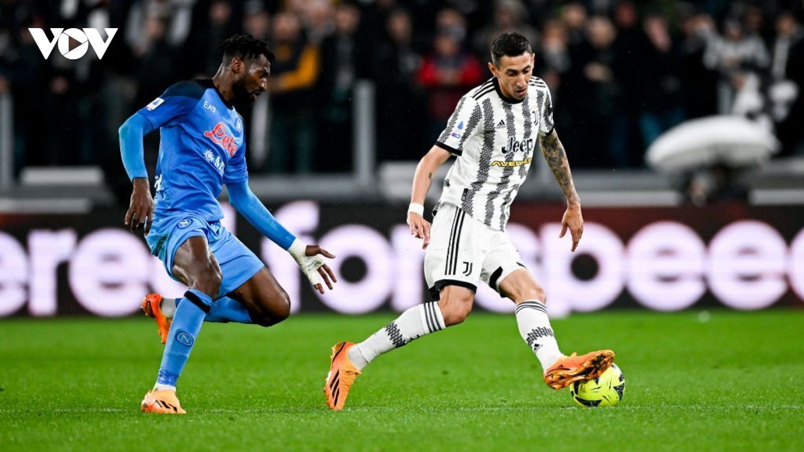 Kết quả bóng đá 24/4: Juventus thua Napoli ở phút bù giờ nghiệt ngã