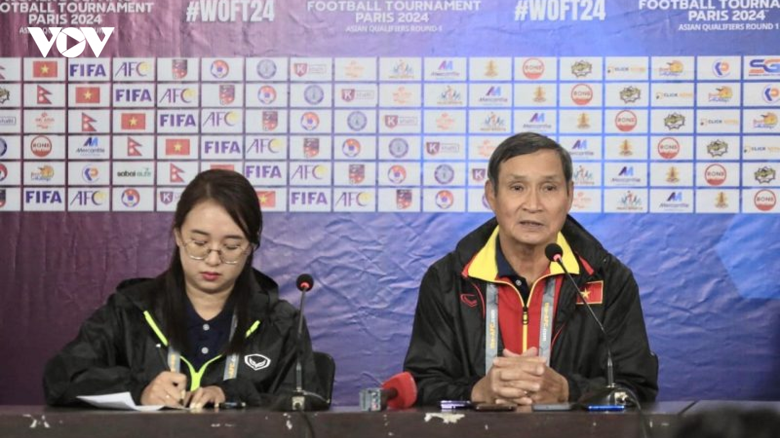 HLV Mai Đức Chung nói điều bất ngờ khi ĐT nữ Việt Nam đi tiếp ở vòng loại Olympic
