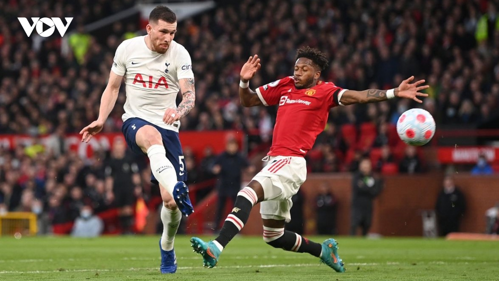 Lịch thi đấu bóng đá hôm nay (27/4): Tottenham "đại chiến'' MU