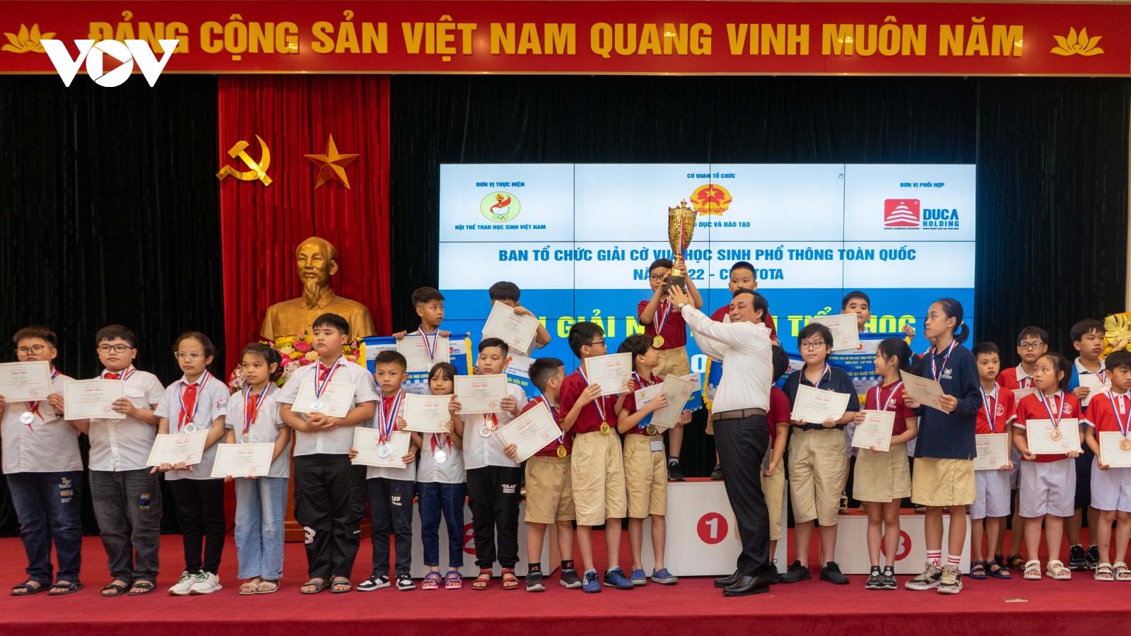 Trao Giải Cờ vua học sinh phổ thông toàn quốc năm 2022 - Cup TOTA