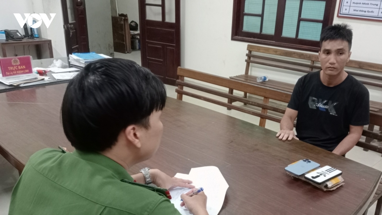 Tóm gọn đối tượng chuyên cạy cốp xe trộm tài sản của du khách tắm biển